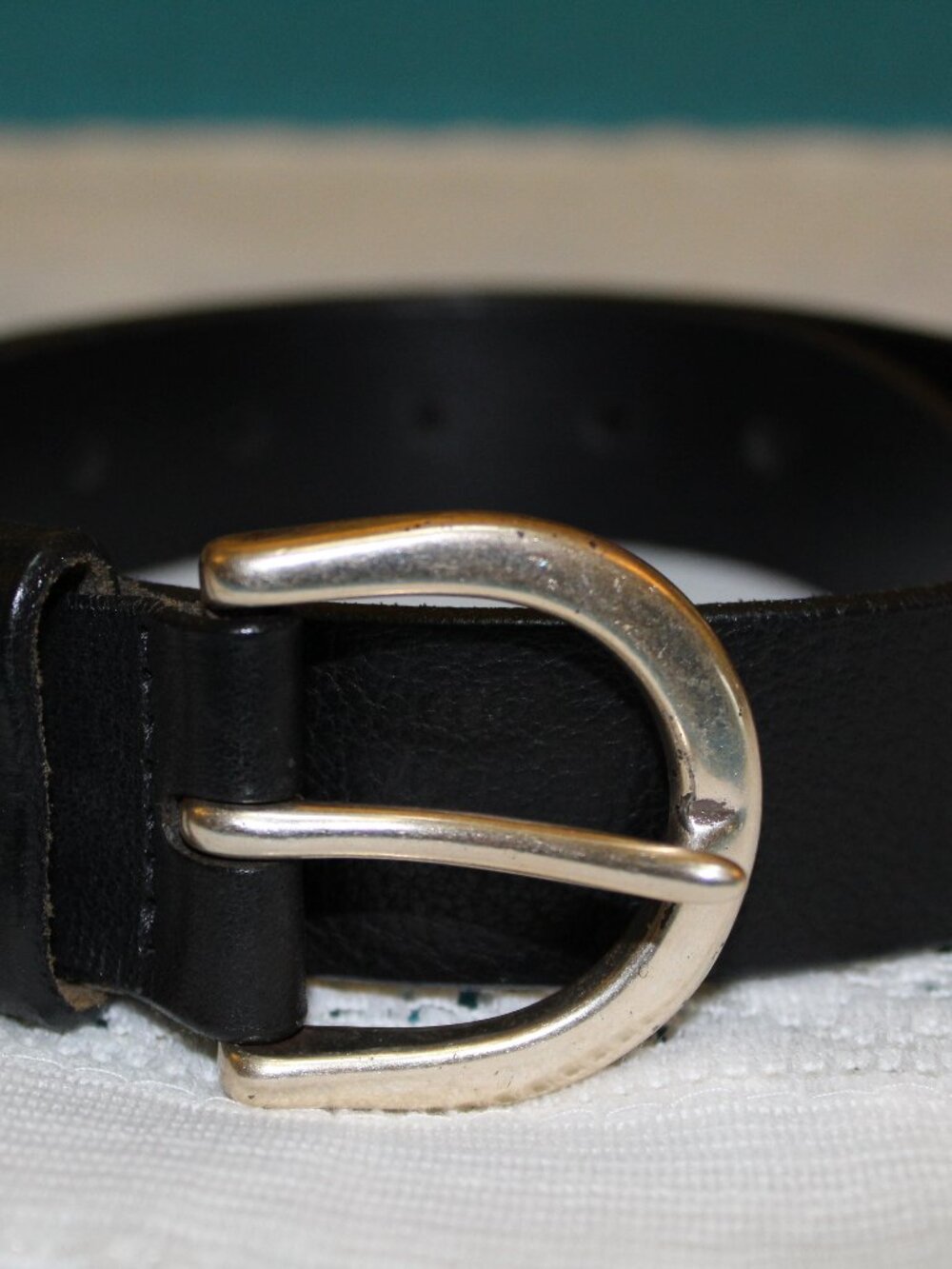 Eddie Bauer Genuine Leather Black Belt w/ Gold Buckle